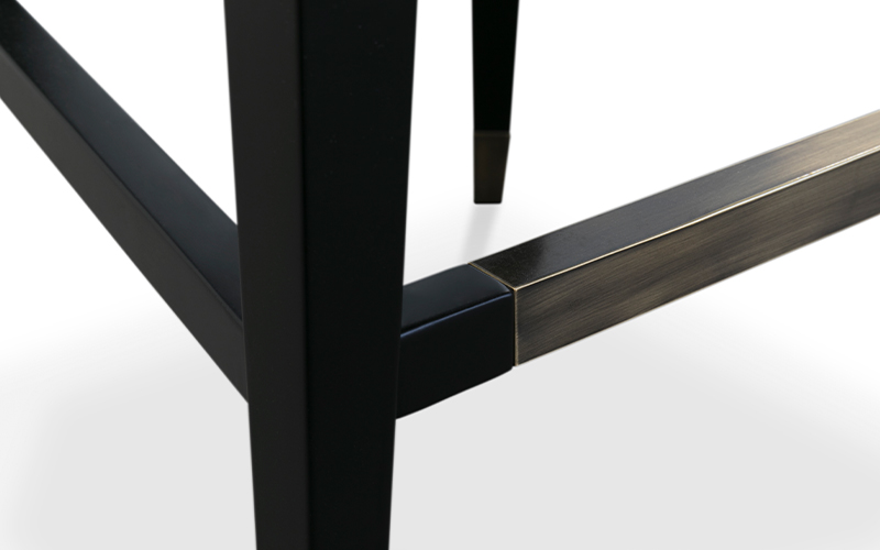 Барный стул DUKONO от BRABBU, дизайн Boca do Lobo