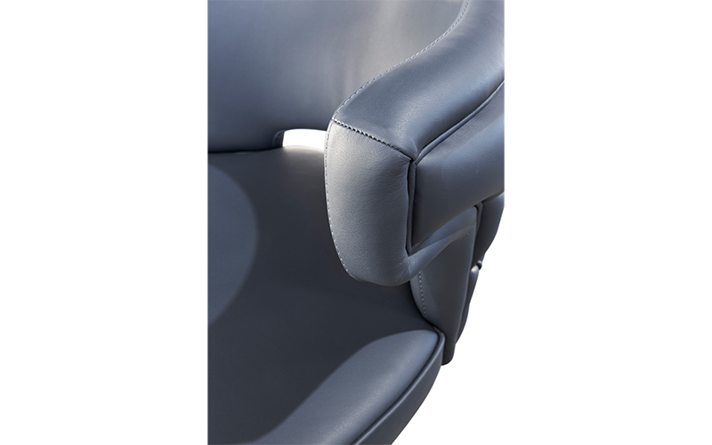 Барный стул KANSAS II от BRABBU, дизайн Boca do Lobo