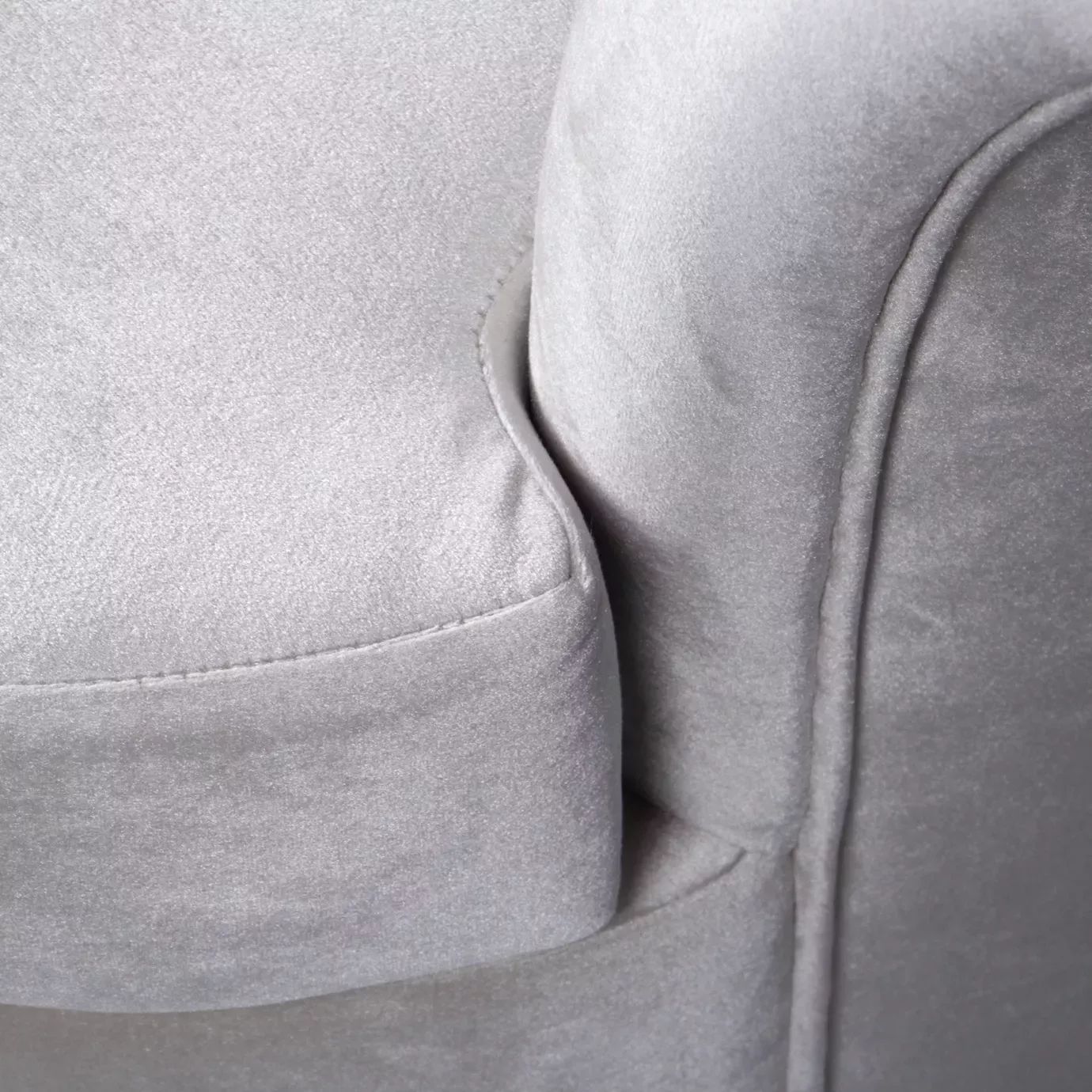 Диван Besame Metal Base от KOKET, дизайн Boca do Lobo