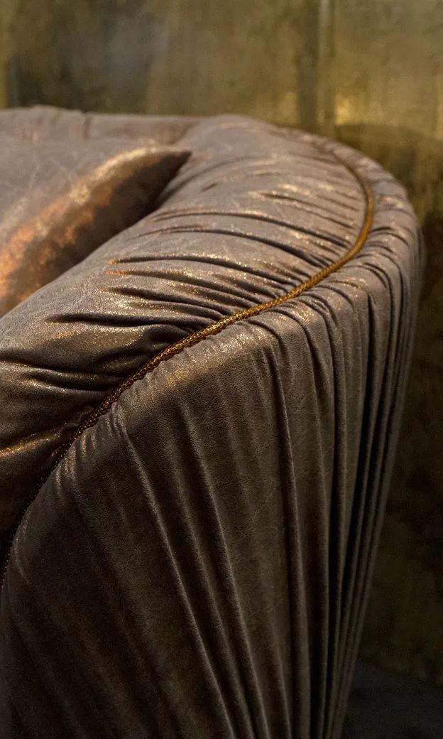 Диван Luscious от KOKET, дизайн Boca do Lobo