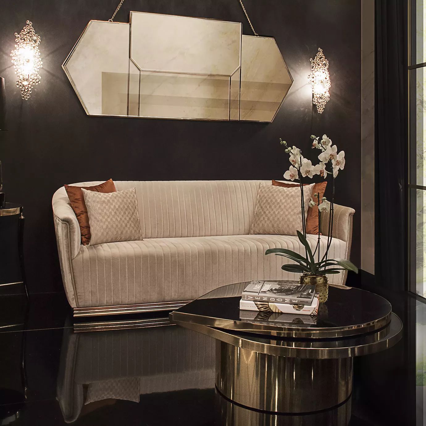 Диван Mia от KOKET, дизайн Boca do Lobo