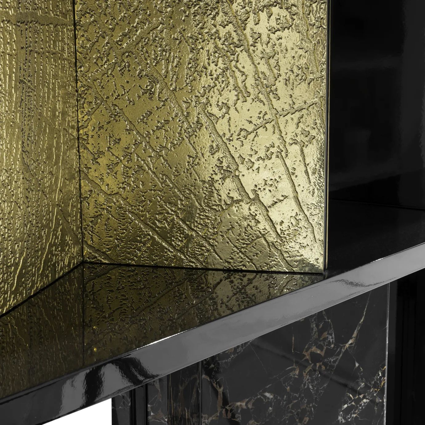 Книжный шкаф Garrett от KOKET, дизайн Boca do Lobo