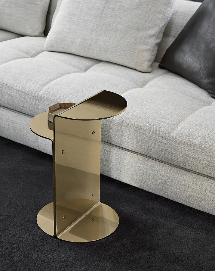 Кофейный столик Flirt, дизайн Minotti