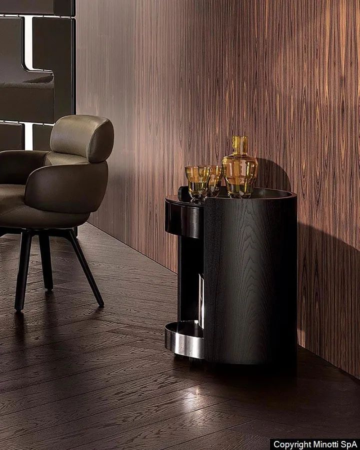 Кофейный столик Journey, дизайн Minotti