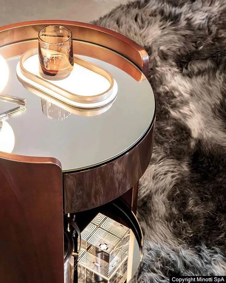 Кофейный столик Journey, дизайн Minotti