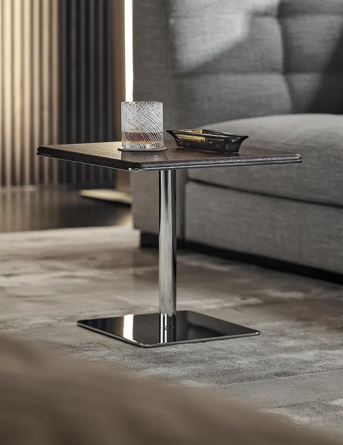Кофейный столик Kyle, дизайн Minotti