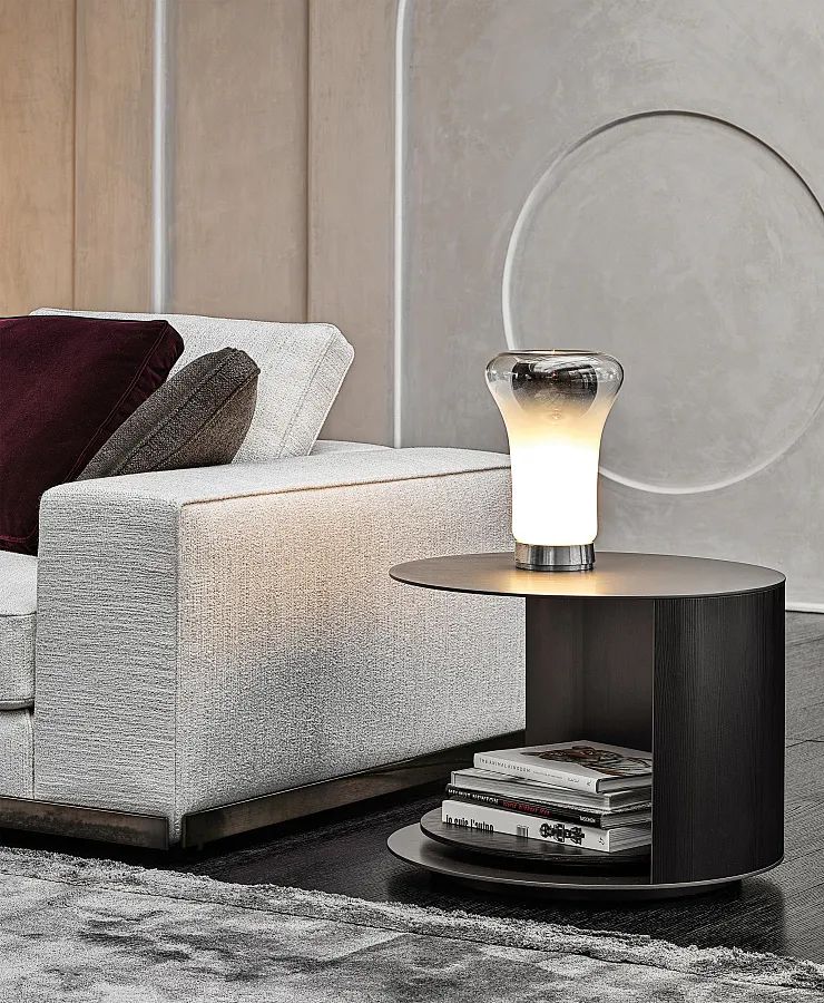 Кофейный столик Richer, дизайн Minotti