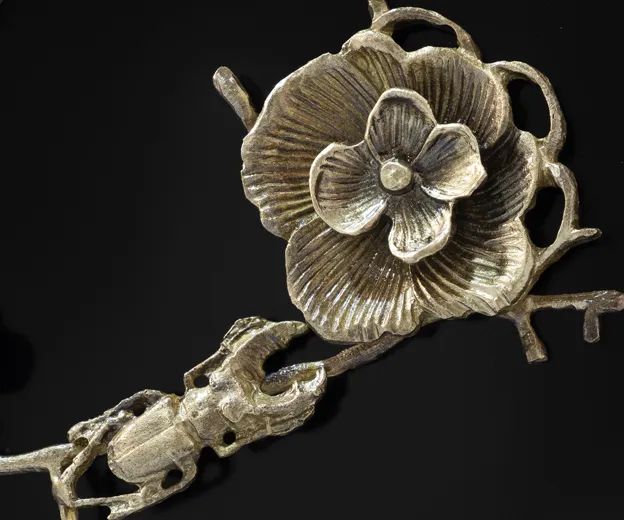 Комод Spellbound Peacock от KOKET, дизайн Boca do Lobo