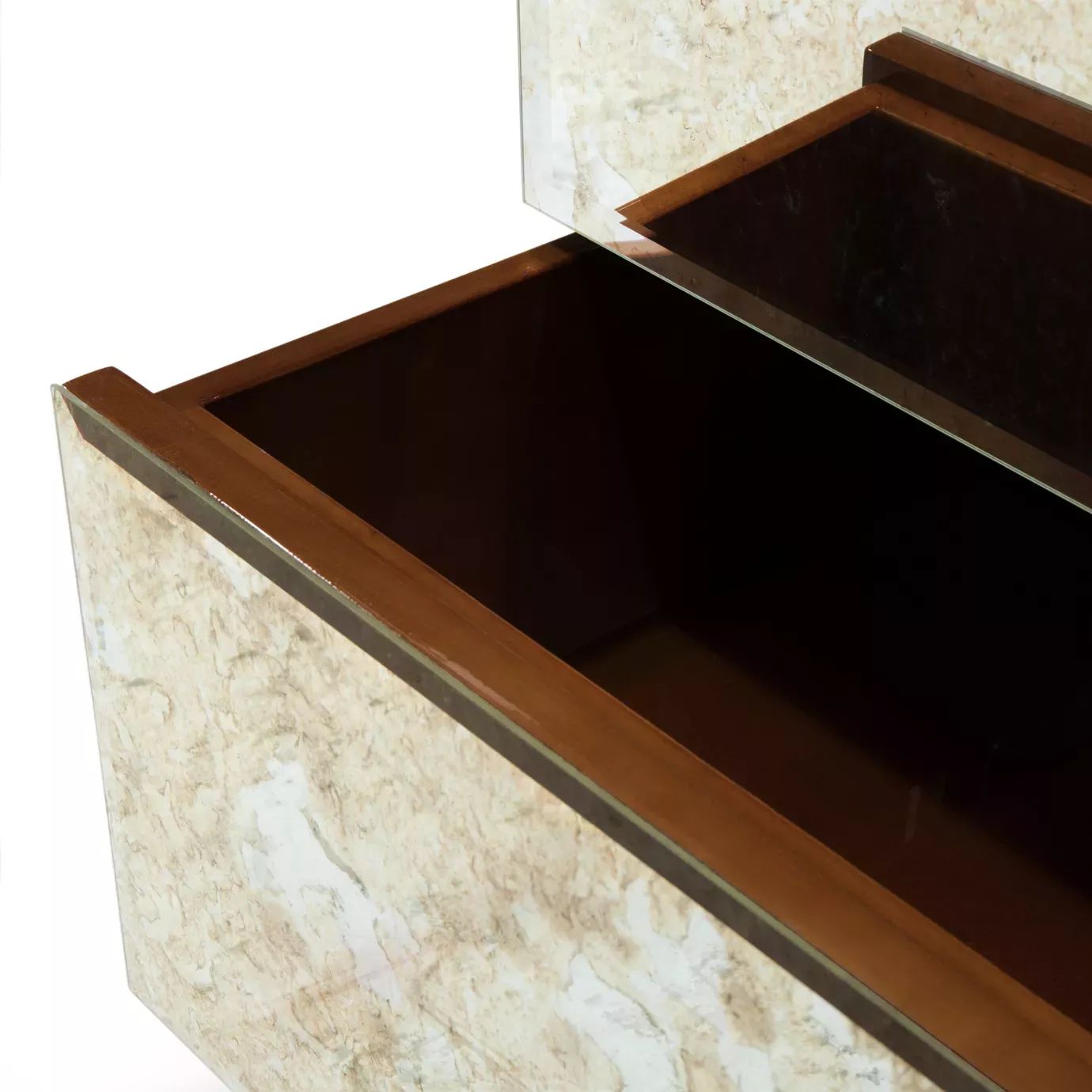 Комод Tamara от KOKET, дизайн Boca do Lobo