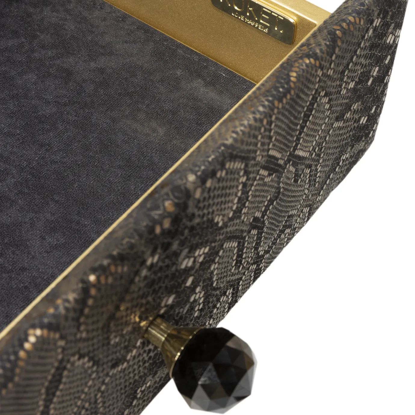 Консоль Burlesque от KOKET, дизайн Boca do Lobo