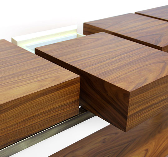 Консоль CASSIS от BRABBU, дизайн Boca do Lobo