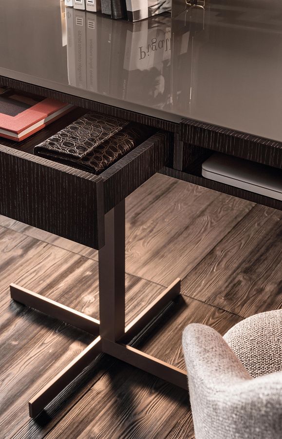 Консоль Close, дизайн Minotti