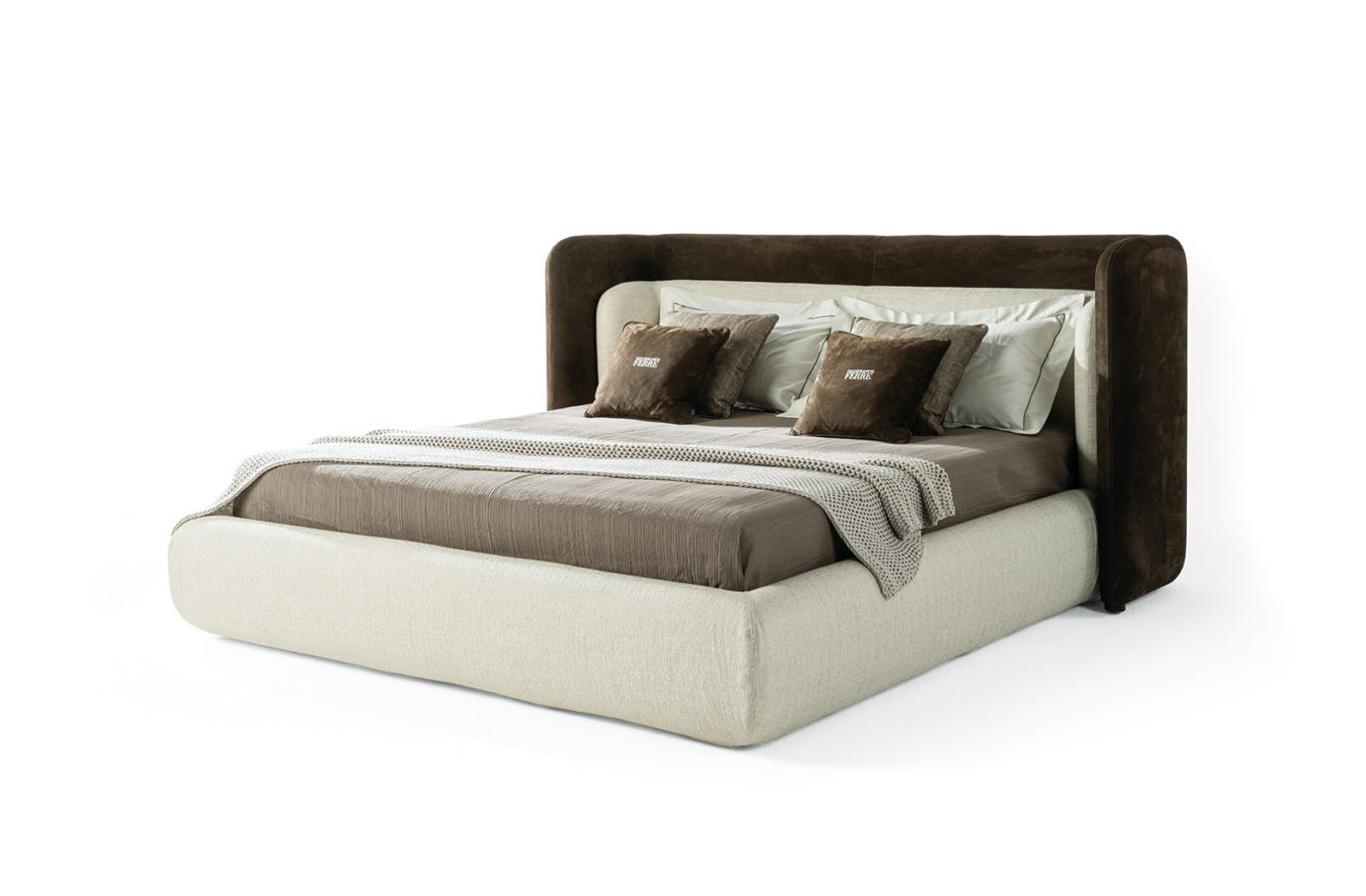 Кровать Malcolm, дизайн Gianfranco Ferre Home