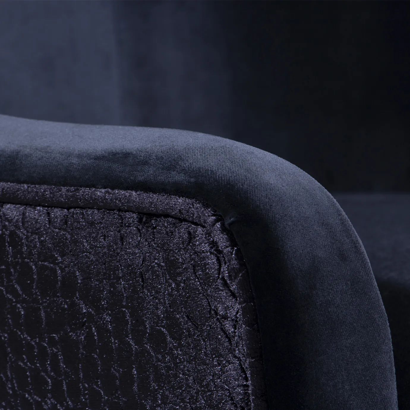 Кресло Anastasia от KOKET, дизайн Boca do Lobo