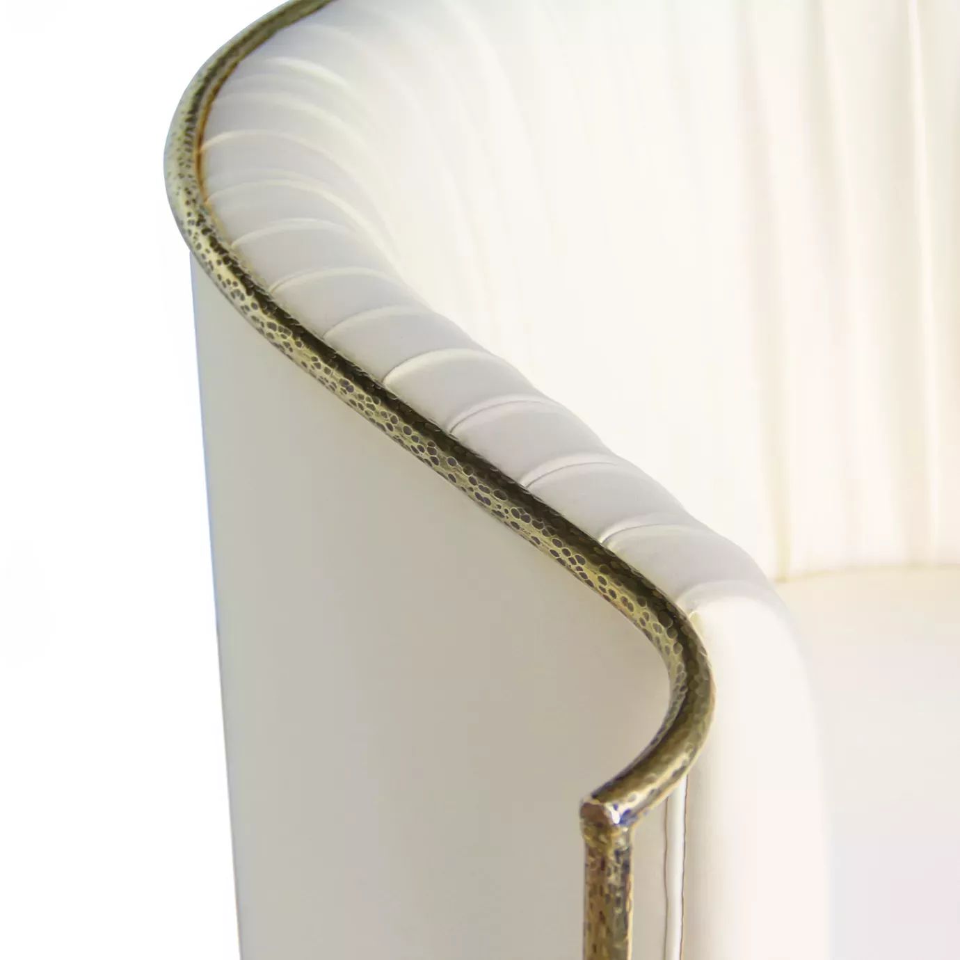 Кресло Desire от KOKET, дизайн Boca do Lobo