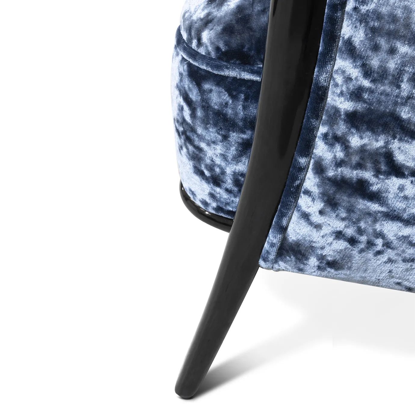 Кресло Nudesse от KOKET, дизайн Boca do Lobo