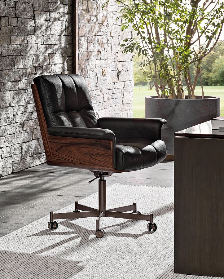 Кресло офисное Daiki Studio, дизайн Minotti