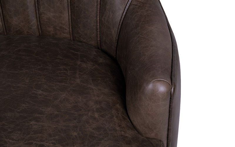 Кресло PLUM от BRABBU, дизайн Boca do Lobo