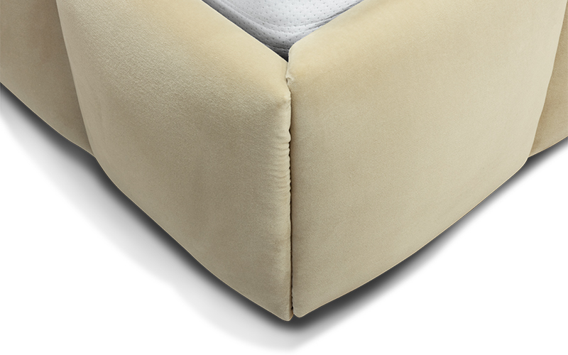 Кровать ESSEX от BRABBU, дизайн Boca do Lobo