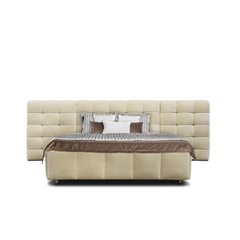 Кровать ESSEX от BRABBU, дизайн Boca do Lobo