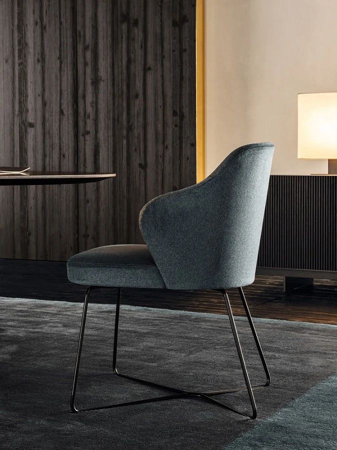 Полукресло Leslie, дизайн Minotti