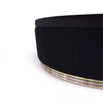 Банкетка Mia круглая от KOKET, дизайн Boca do Lobo