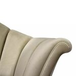 Кровать Caprichosa от KOKET, дизайн Boca do Lobo