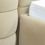 Кровать ESSEX от BRABBU, дизайн Boca do Lobo