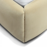 Кровать ESSEX от BRABBU, дизайн Boca do Lobo