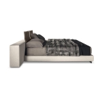 Кровать Yang, дизайн Minotti
