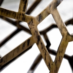 Стол обеденный APIS II от BRABBU, дизайн Boca do Lobo