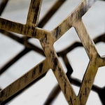 Стол обеденный APIS от BRABBU, дизайн Boca do Lobo