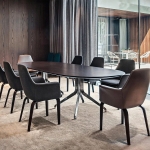Стол обеденный Claydon, дизайн Minotti