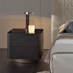 Тумбочка прикроватная Milton, дизайн Minotti
