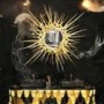 Зеркало Guilt от KOKET, дизайн Boca do Lobo