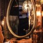 Зеркало Serpentine Pear-Shaped от KOKET, дизайн Boca do Lobo