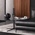 Журнальный столик Clyfford, дизайн Minotti