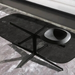 Журнальный столик Clyfford, дизайн Minotti