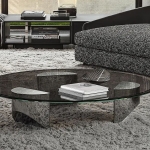 Журнальный столик Wedge, дизайн Minotti