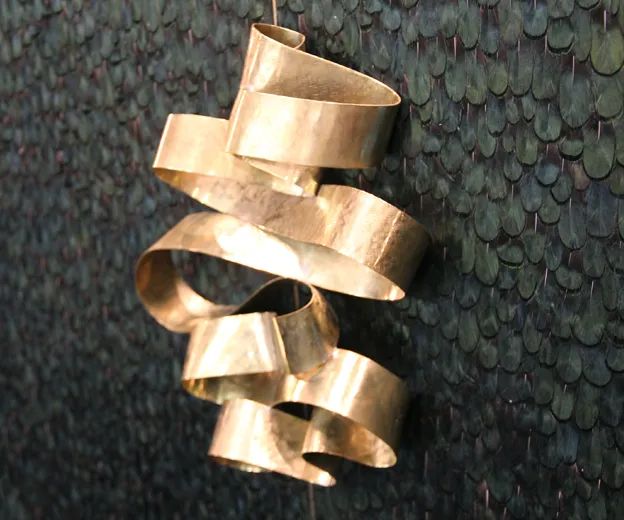 Шкаф Divine Peacock Feather от KOKET, дизайн Boca do Lobo