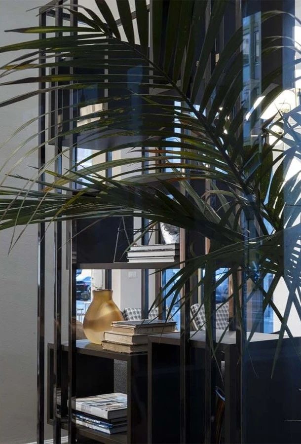 Стеллаж Mackintosh, дизайн Gianfranco Ferre Home