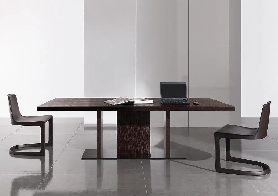 Стол обеденный Toulouse, дизайн Minotti