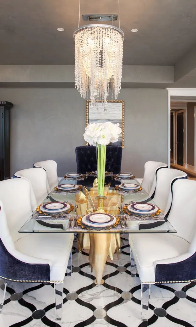 Стол Obssedia от KOKET, дизайн Boca do Lobo