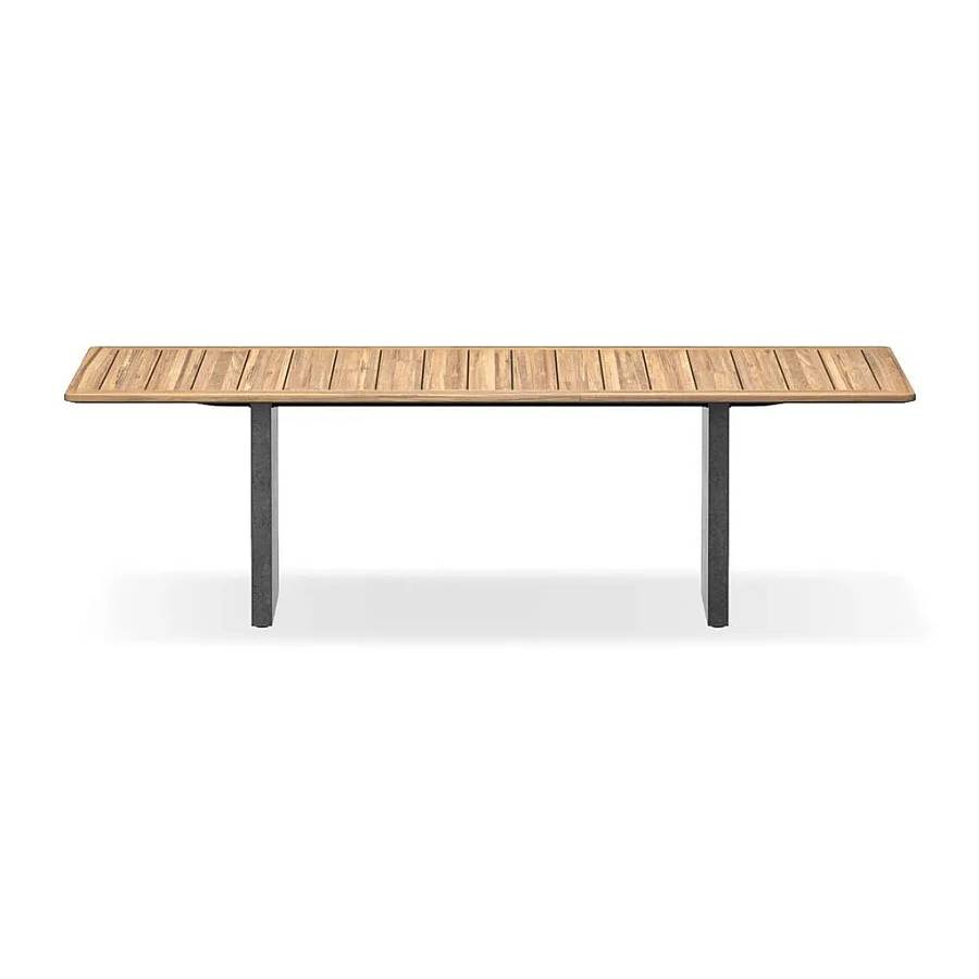 Стол Quadrado 24, дизайн Minotti