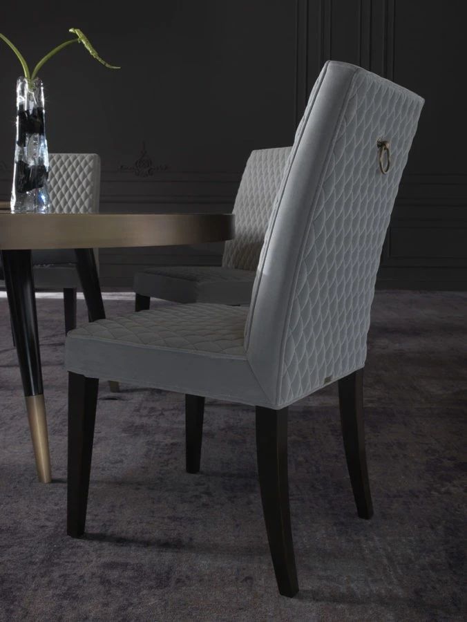 Стул Daimler, дизайн Gianfranco Ferre Home