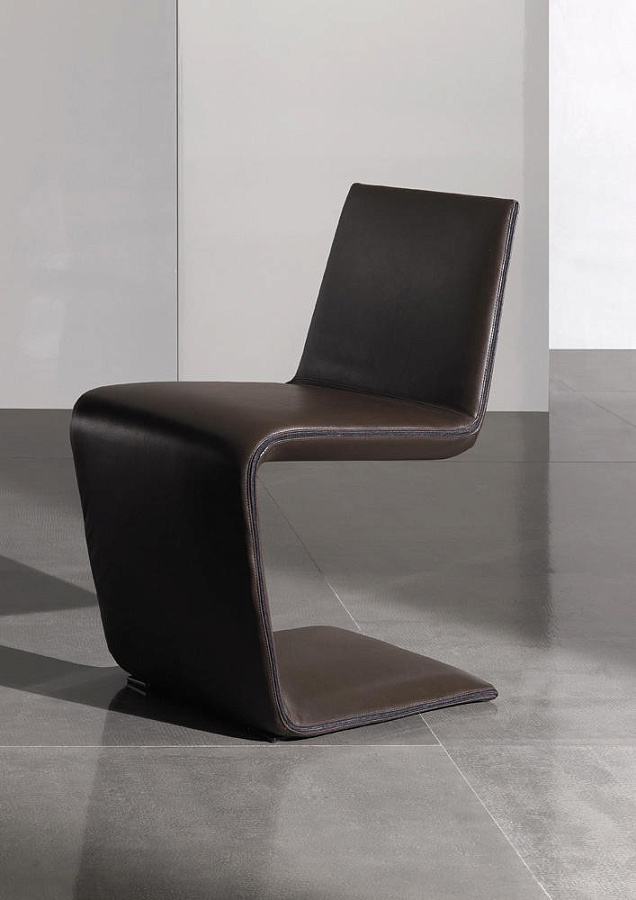 Стул Phillips, дизайн Minotti