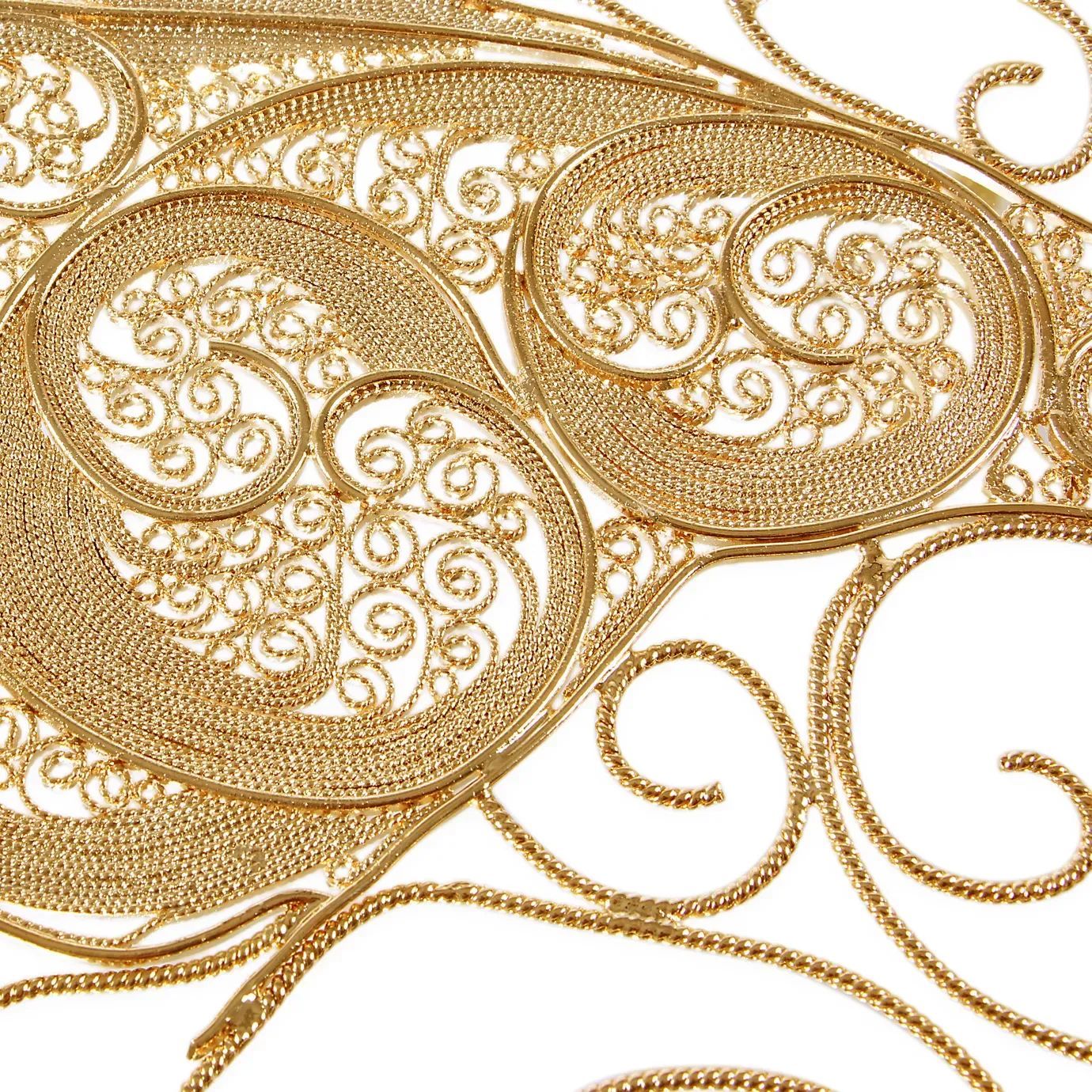 Зеркало Filigree от KOKET, дизайн Boca do Lobo