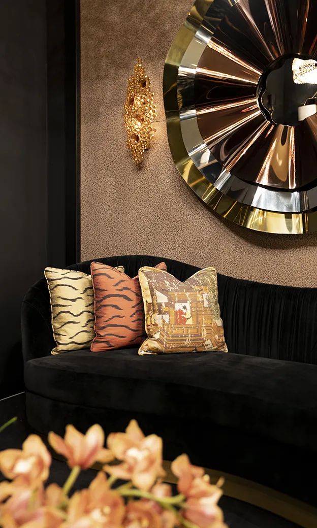 Зеркало Reve 3-Tier от KOKET, дизайн Boca do Lobo