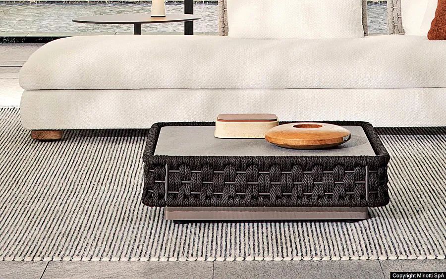 Журнальный столик Amii, дизайн Minotti