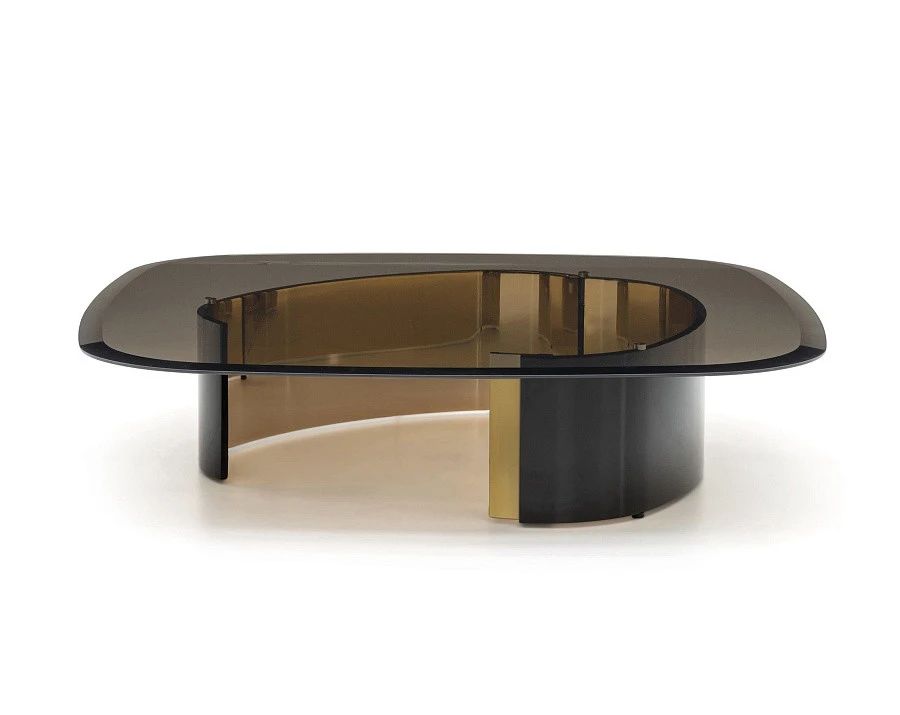 Журнальный столик Bangle, дизайн Minotti
